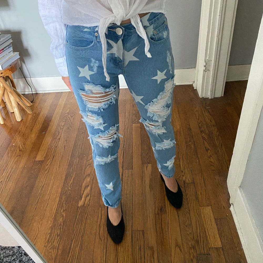 GLAMOROUS skinny star ripped jeans. Only wore once!💙